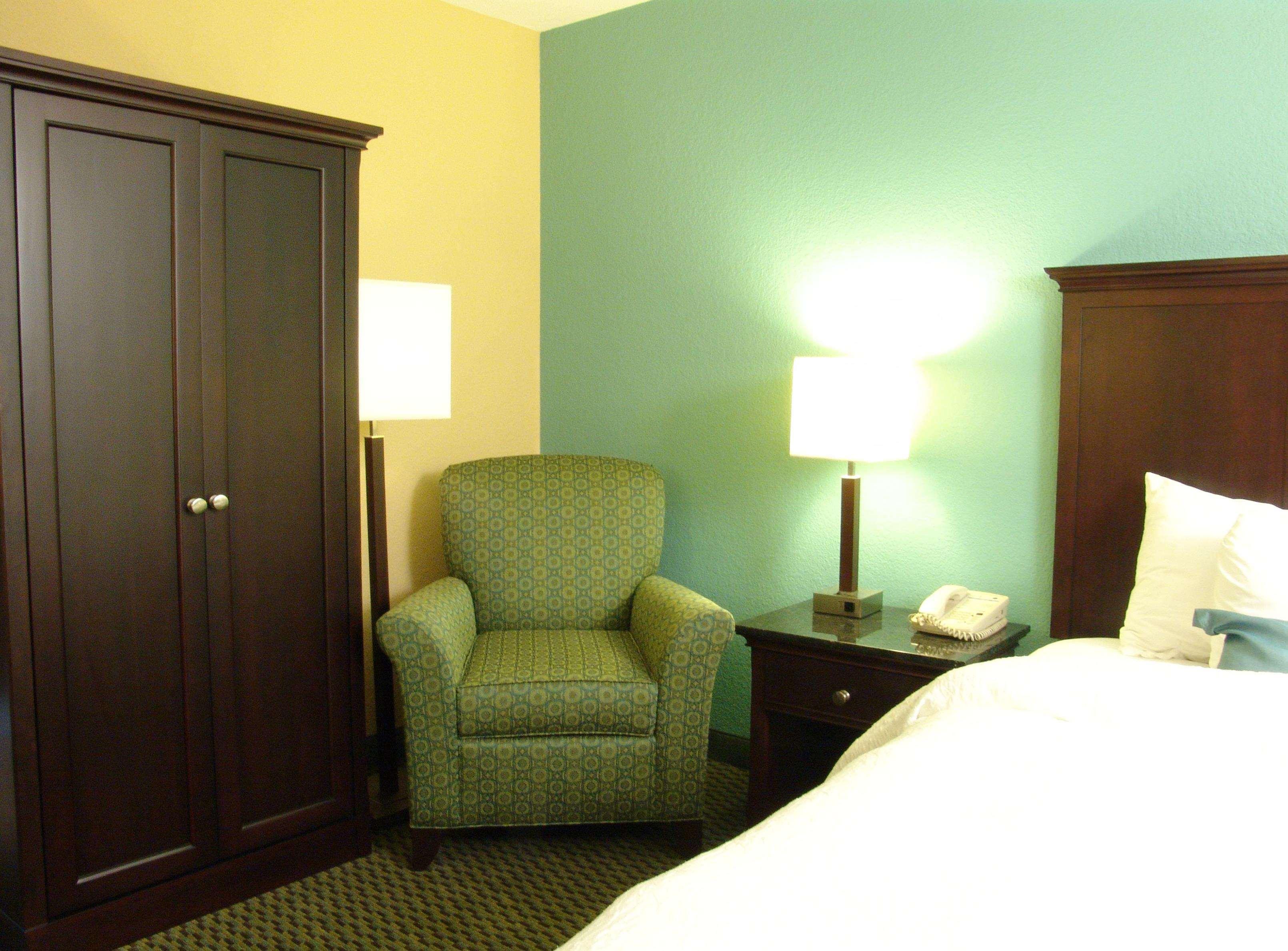 Hampton Inn Mobile/East Bay Дафне Номер фото